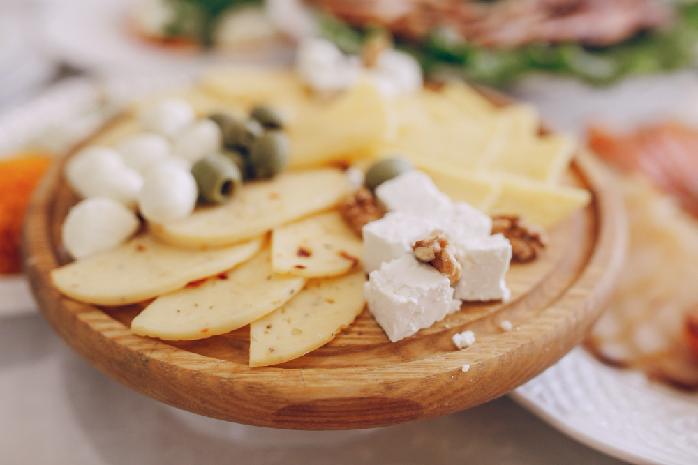 Best Cheese and Charcuterie Platter